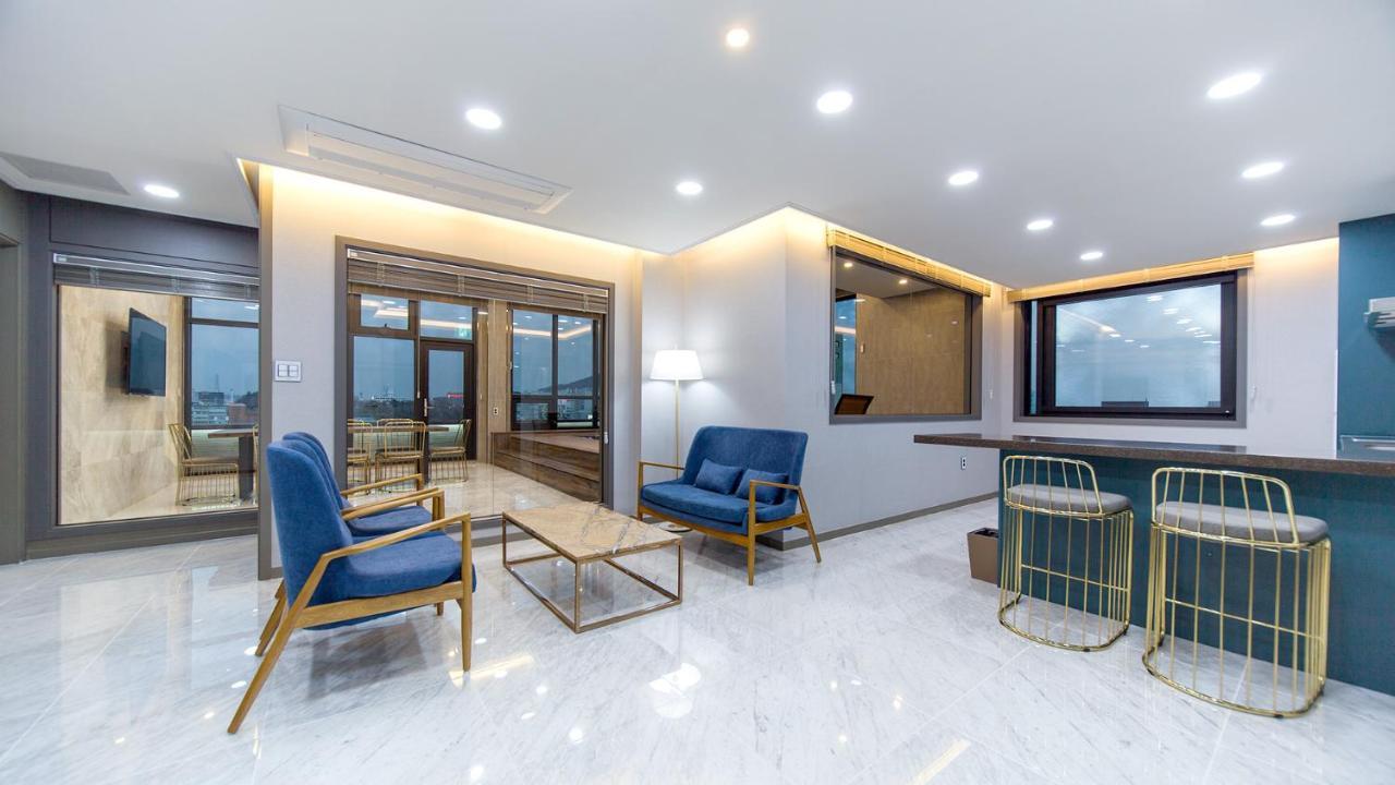 Gnb Hotel Μπουσάν Εξωτερικό φωτογραφία